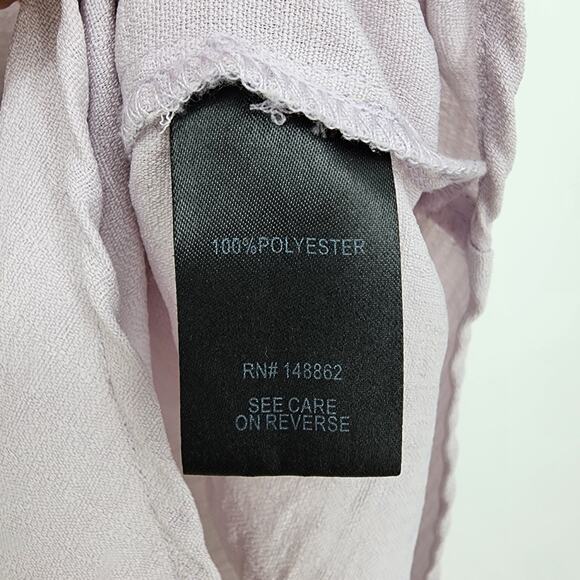 Torrid Lavender Sleeveless Button-Front Blouse Size 2 Polyester Lightweight - Picture 3 of 4